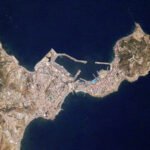 صورة فضائية لمدينة سبتة وشبه جزيرتها على الساحل الشمالي للمغرب